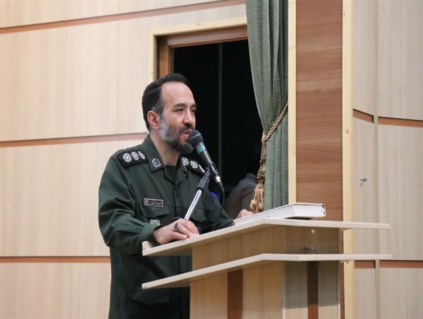 دانشجویان سفیران جهاد تبیین و جهاد علمی هستند