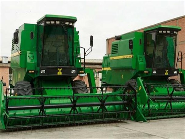 امضای تفاهمنامه توسعه ناوگان کمباین غلات/ کمباین سازی اراک بازسازی و تولید ۱۸۰۰دستگاه را انجام می دهد