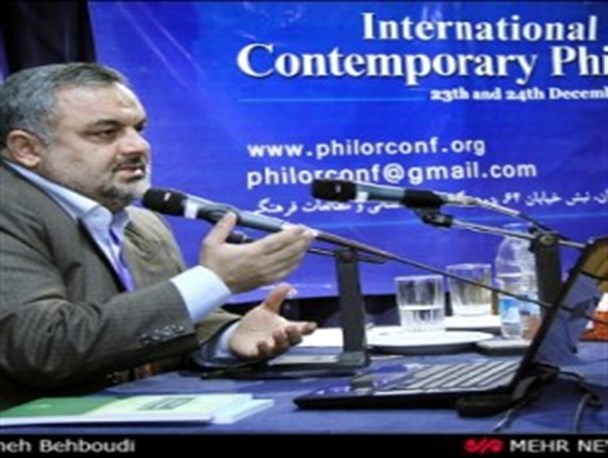 تنها با جهاد علمی می توانیم در مجامع علمی بین المللی حضور موثری داشته باشیم/ دولت باید تسهیلات لازم برای تولید علم را فراهم کند