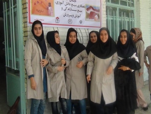 زیباسازی و مرمت مدارس گچساران توسط دانش‌آموزان بسیجی +تصاویر