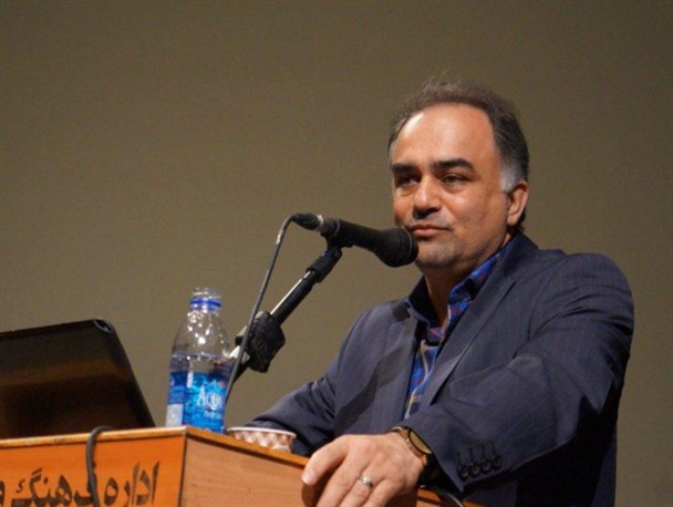 در حال حاضر دانشجویان ما شناخت کافی از بازار کار ندارند