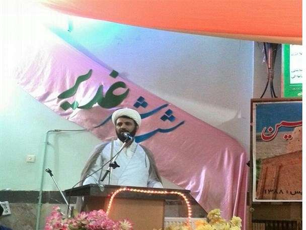 عصر شعر غدیر انجمن ادبی شوق قلم، در مدح مولا علی(ع) برگزار شد