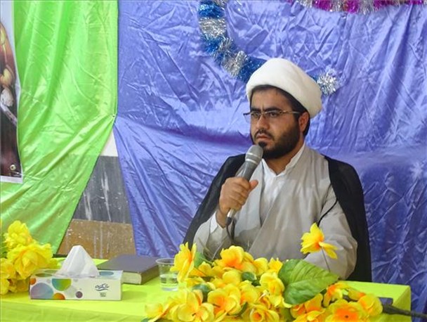 چرا شرایط را سخت می‌گیرید و نمی‌گذارید جوانان ازدواج کنند