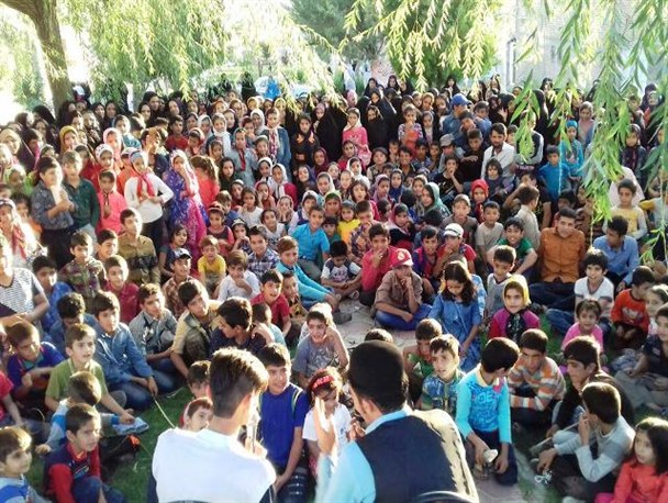 شادی غدیر باحضور با شکوه مردم اردل گرامی داشته شد