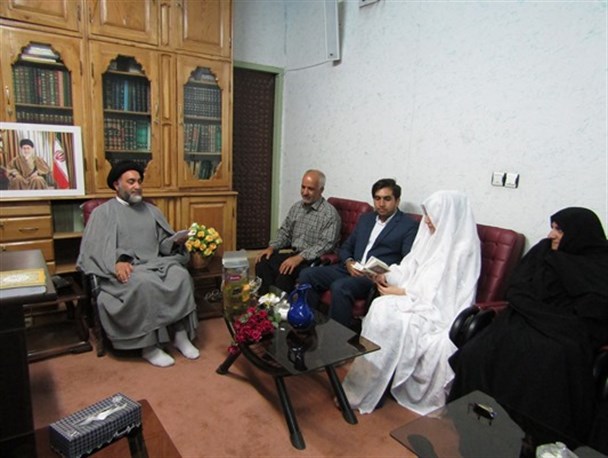 عقد زوج اسدآبادی با مراسم ساده و مهریه 14 سکه+تصاویر