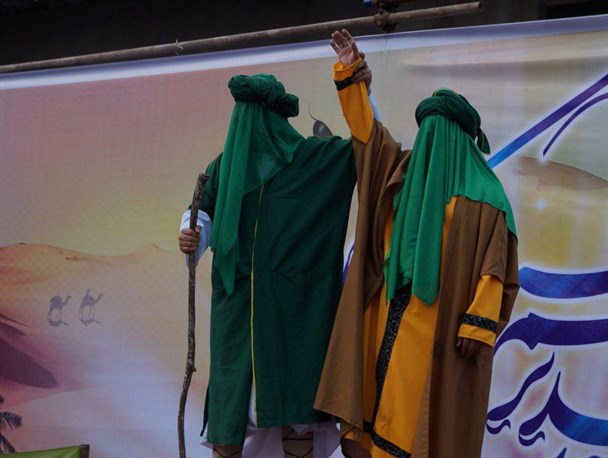 بازسازی واقعه غدیر در شهرستان صومعه سرا/تصویری