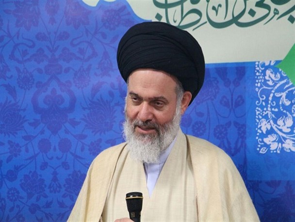 توصیه های آیت الله حسینی بوشهری به طلاب تازه معمم شده/ تاکید بر حفظ لباس روحانیت و تدام پوشیدن آن+عکس