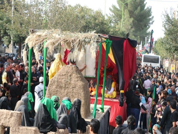 قافله نمادین واقعه کربلا در دولت آباد برخوار+ تصاویر