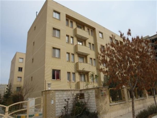 ۲۰ سال بلاتکلیفی سند مجتمع ۱۱۲ واحدی ارتش در فردیس، مردم را کلافه کرد/ عدم انجام تعهدات شهرک‌ساز به شهرداری موضوع را به دادگاه کشاند