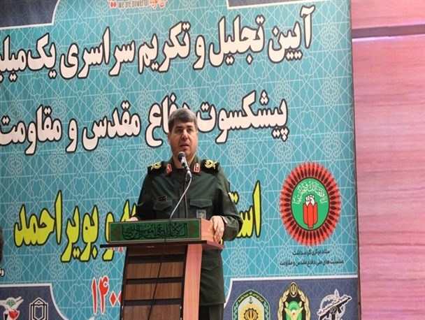 انقلاب اسلامی با دفاع مقدس بیمه شد/حماسه رزمندگان ایرانی به بزرگی کره خاکی است