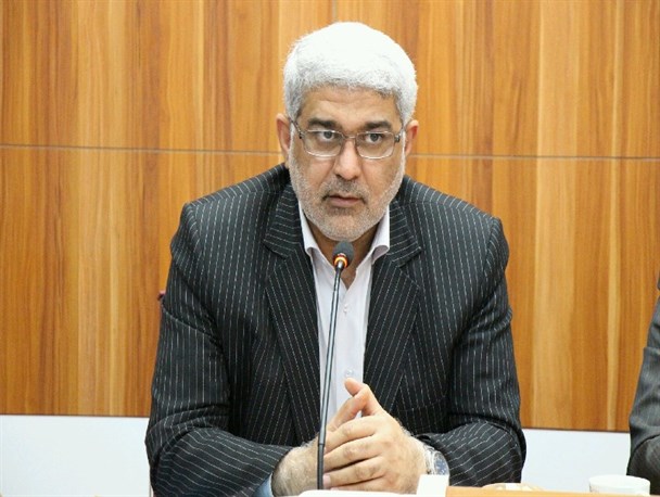 حضور در بین خانواده‌های شهدا درس ایثارگری و خدمت‌رسانی به مسئولان می‌دهد