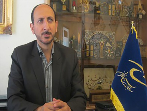 مسئولین جای حرف و عمل را عوض کنند