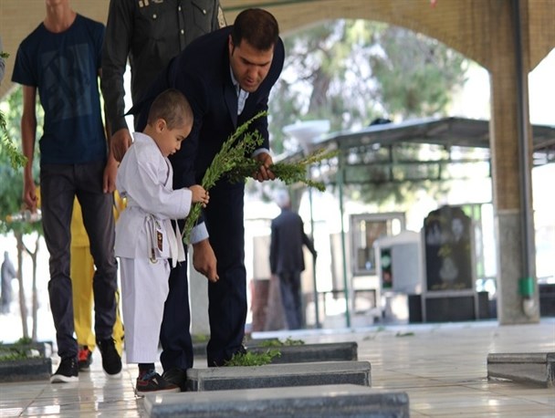 تجدید میثاق ورزشکاران ممسنی با شهدا