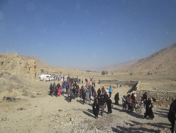 همایش بزرگ پیاده روی خانواده در چرام+تصاویر