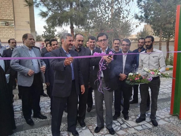 مرکز کار آفرینی و اموزش های مهارتی در ایوان کی افتتاح شد