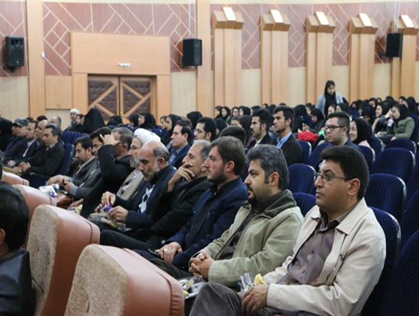 جلسه ی توجیهی دانشجویان جدیدالورود دانشگاه آزاد بجنورد برگزار شد