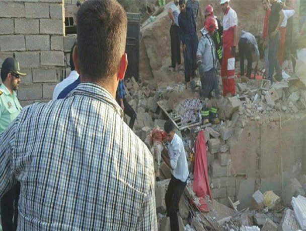 ۲ کشته و ۴ مصدوم در حادثه ریزش کوه در منطقه منبع آب اهواز / هر دو نفر کشته شده کودک هستند