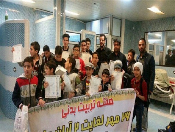 مسابقات شنای انتخابی تویسرکان، قهرمانان خود را شناخت
