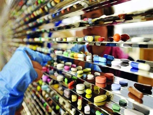 ذخیره دارویی کرمانشاه مناسب است/ فعالیت ۲۵۰۰ پزشک داروساز در استان
