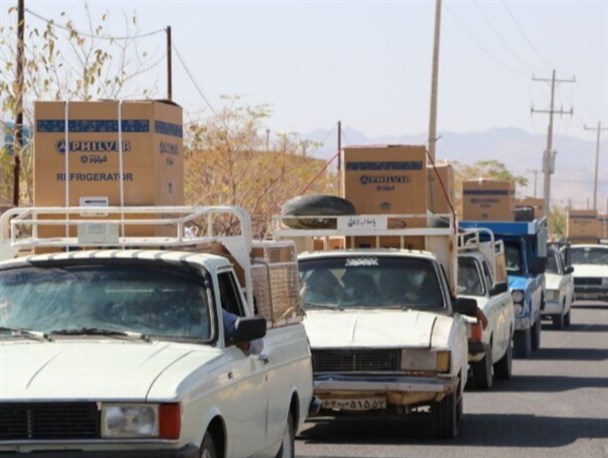 توزیع ۵۶ سری جهیزیه به نوعروسان تحت حمایت ایوانی