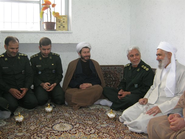 دیدار صمیمی فرمانده و جمعی از پرسنل سپاه بوکان با امام جمعه شهرستان+تصاویر