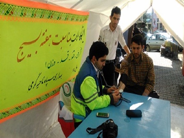 برپایی ایستگاه سلامت در گرمی