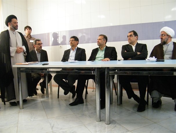 استقرار اورژانش هوایی در شهرستان میامی/ارتقای مرکز درمانی میامی به بیمارستان