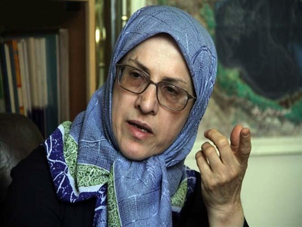 حضور کم‌رنگ زنان در عرصه اقتصادی از عوامل بازدارنده آنها در سیاست است