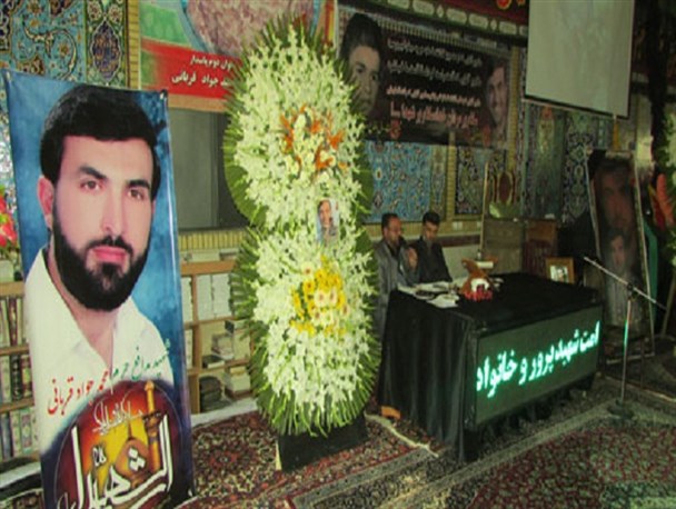مراسم گرامیداشت سومین روز شهادت مدافع حرم در شهر سین/ تصاویر
