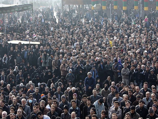 گردهمایی یکپارچه عزاداران حسینی سپیدان در اربعین