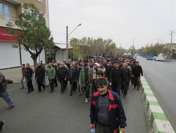 همایش پیاده روی خانوادگی در اشنویه برگزار شد