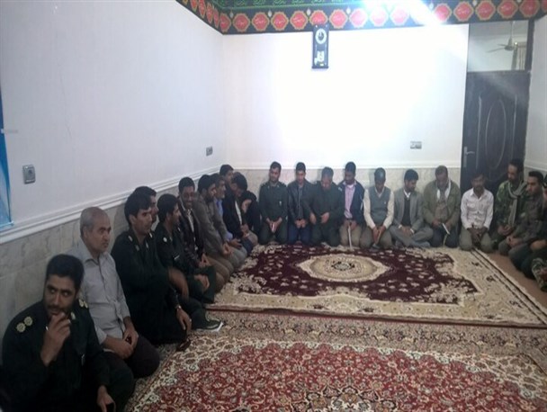 دیدار فرمانده و پرسنل سپاه ناحیه نیمروز با امام جمعه شهرستان/تصاویر