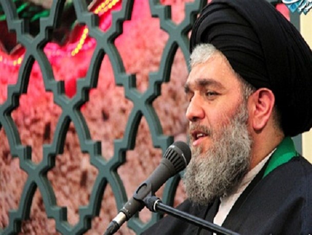 به سخره گرفتن بندگان خدا از نشانه های جهل است/ در اعمالتان مخلص باشید که حسابگر دقیق است