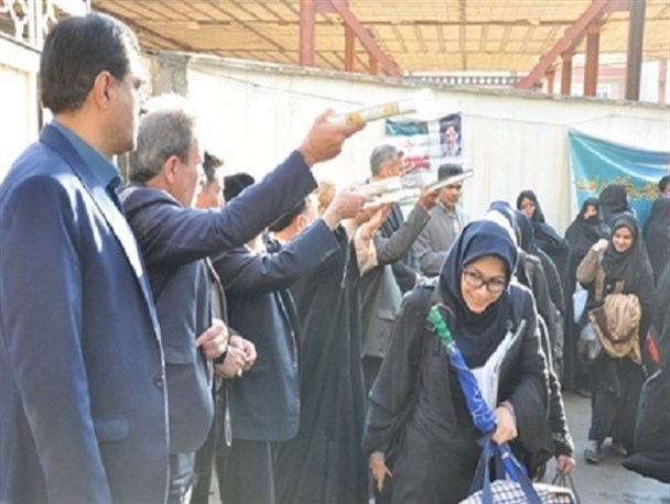 ۳۶۰ دانش آموز آران و بیدگلی راهی کربلای ایران شدند