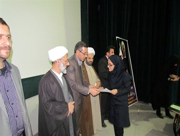 همایش تجلیل از فعالان حوزه کتاب و کتابخوانی دلیجان
