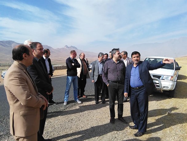 بازدید سرمایه گذاران آلمانی به منظور تأسیس نیروگاه سیکل ترکیبی از شهرستان هرسین+ تصویر