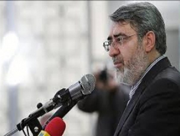 اظهارات غیر منتظره وزیر کشور به جای عذرخواهی/ زائران اربعین به بهترین شکل پذیرایی شدند!