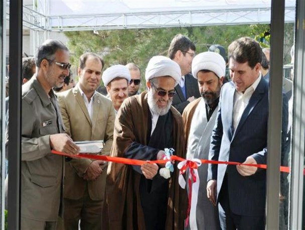 سومین نمایشگاه اقتصادمقاومتی شهرستان محلات افتتاح شد +عکس