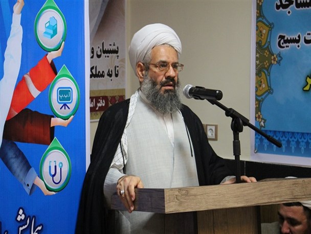 اگر آموزش کافی برای استفاده از شبکه های اجتماعی داده نشود به شدت آسیب خواهیم دید