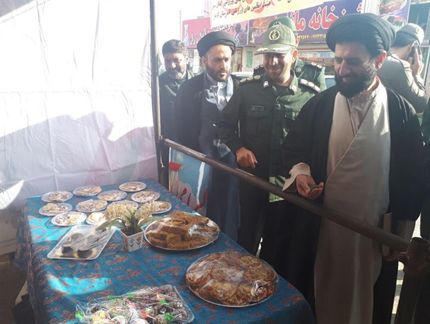نمایشگاه اقتصاد مقاومتی در گرمسار گشایش یافت