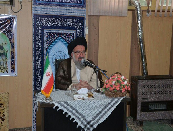 پلیس تابلوی عملکرد دینی و حامی نظام باشد