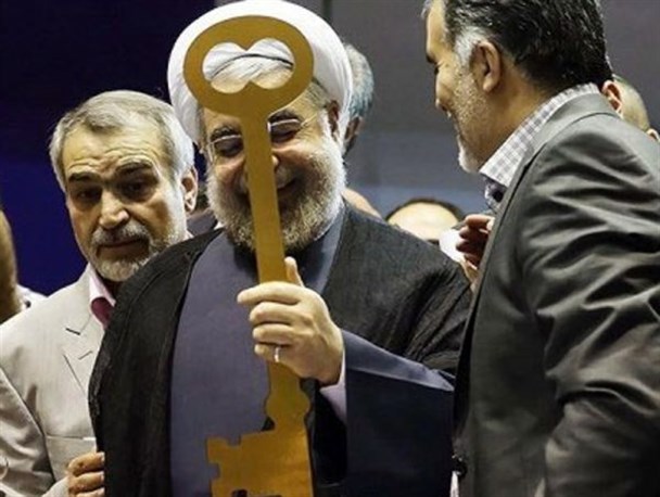 زنده باد شعار!