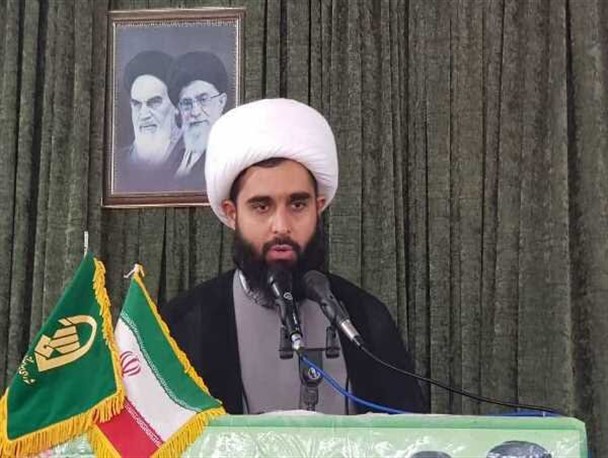 نقشه دشمنان داخلی و خارجی، مصادره ذهن جوانان و امیدوار کردن آنها به آمریکا است