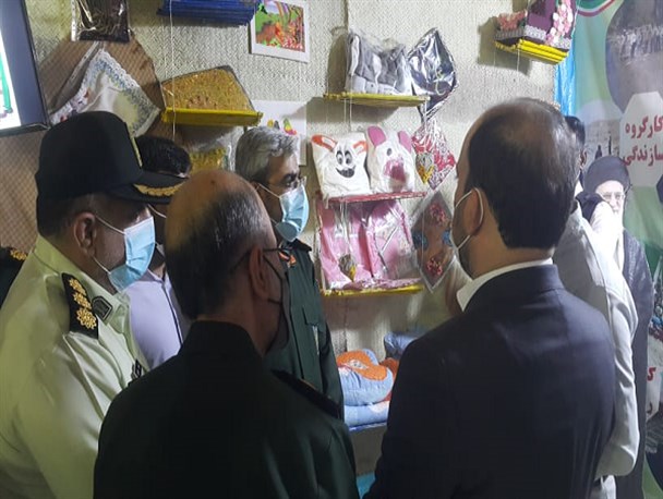 دومین نمایشگاه دستاوردهای قرارگاه‌های تحول محلات هرمزگان در بندرعباس آغاز بکار کرد