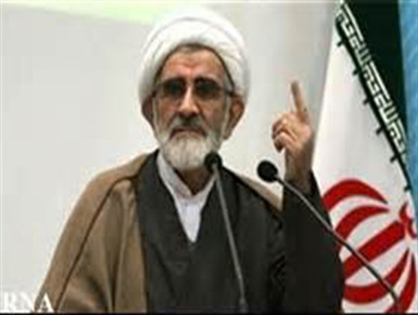 حماسه 9 دی روز پیوند ولایت، مردم و انقلاب بود