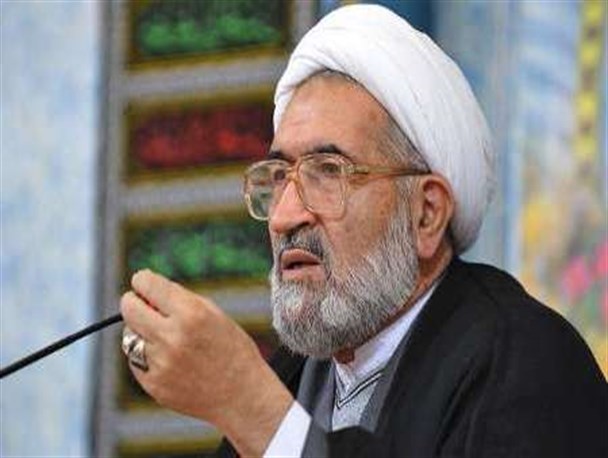 استاندار جدید نگاه ویژه ای به روحانیت داشته باشد