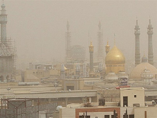 آلودگی هوای قم در سرما و گرما!