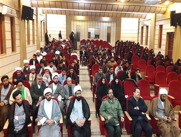 قرارگاه فرهنگی دانشجو و طلبه تشکیل شود