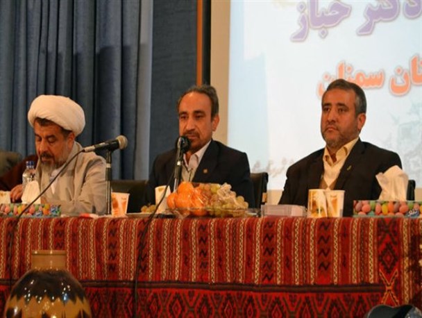 با درآمد حاصل از فروش نفت نمی توان کشور را اداره کرد/ سرمایه گذاران خارجی به سود 4 درصد هم قانع اند