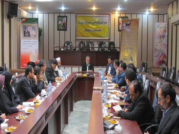 باید زمینه تحصیل را برای دانش آموزان استثنایی شهرستان فراهم کنیم